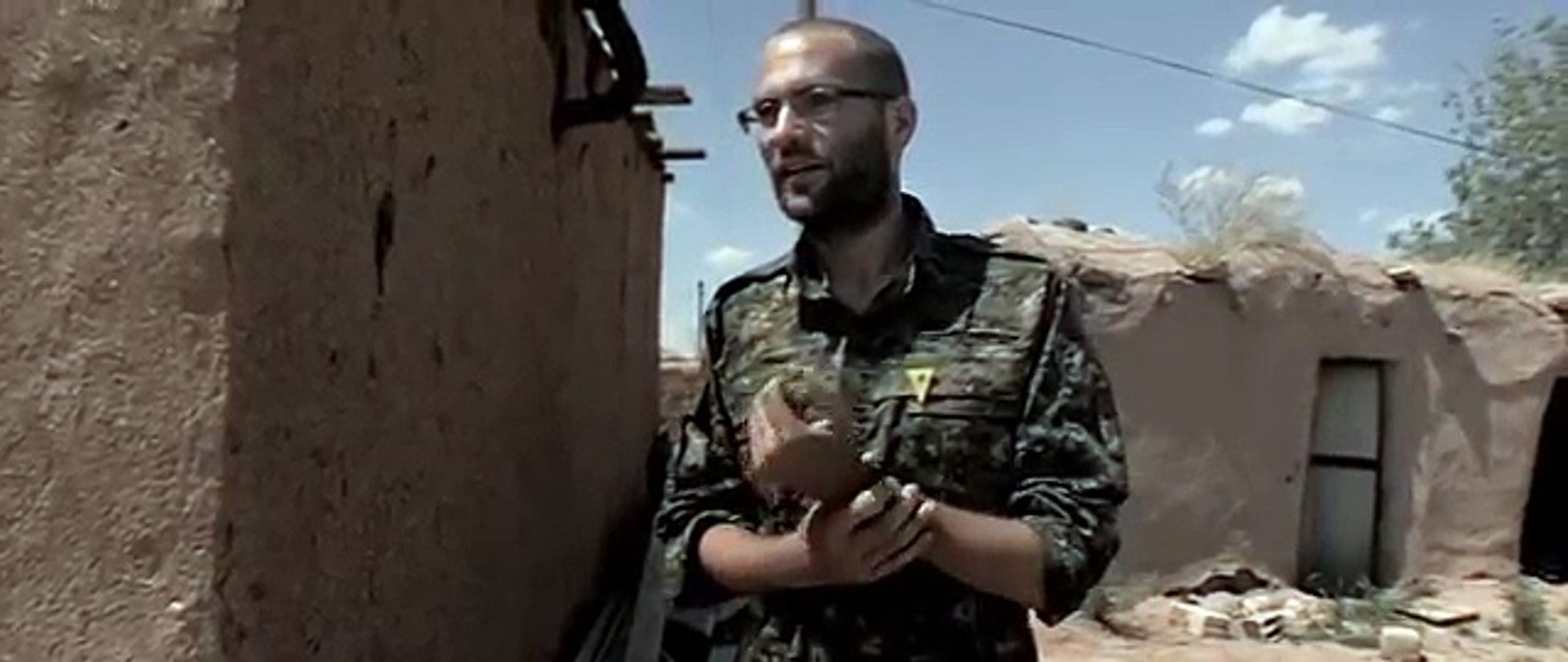 brits battling isis documentary frontline fighting the brits battling isis