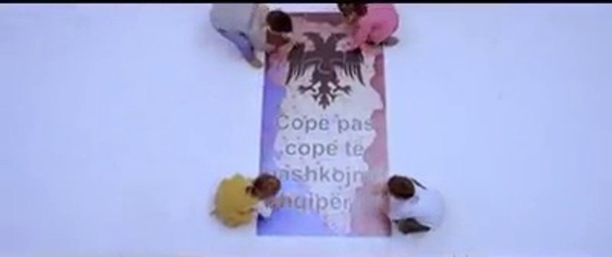 Jemi shqipëtar jemi kosovar. E duam shqipërinë etnike sa të jemi gjallë. Urime 28 Nentori