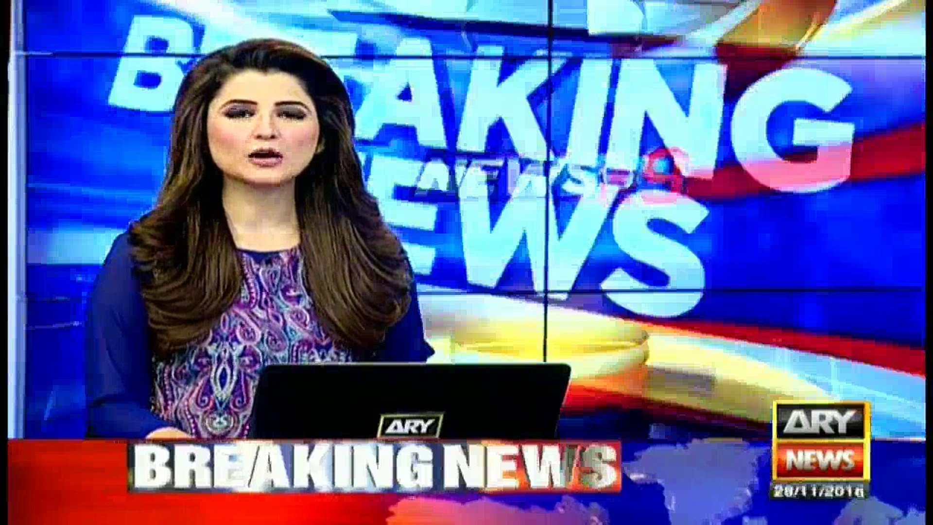 Eight hurt in Ohio State campus attack, alert over