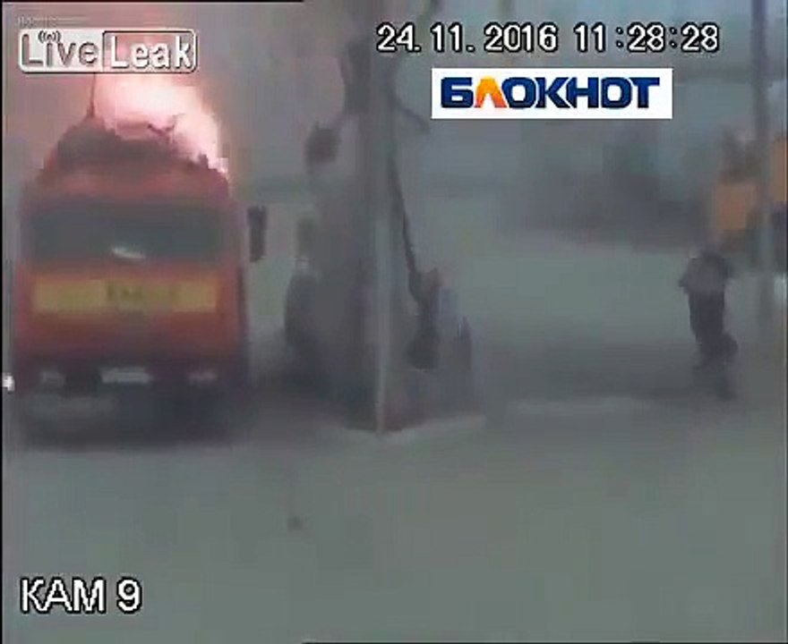 Explosion Gasoline tanker during refueling