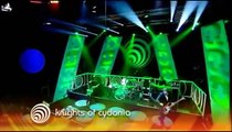 Muse - Knights of Cydonia, Top of the Pops, 06/18/2006