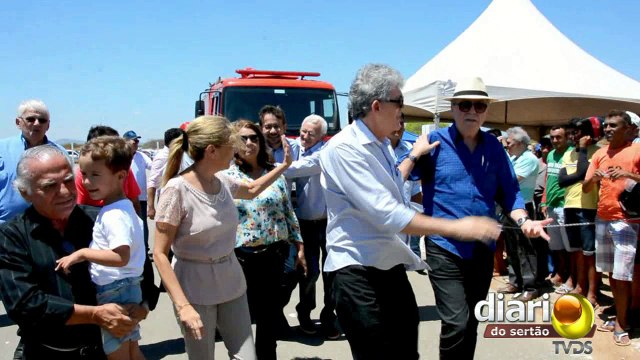 Governador inaugura aeroporto de Cajazeiras-PB