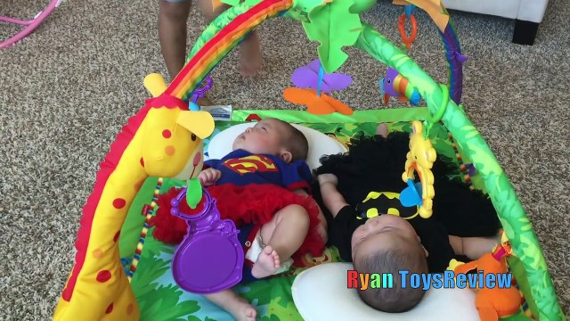 TWIN BABIES SICK get SHOT Pretend Play Dr. Spidey Check Up Superhero Doctor Spiderman Kids Video
