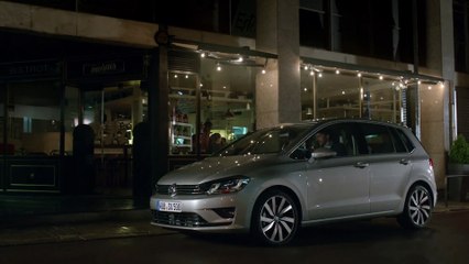 The New Volkswagen Golf Sportsvan TV Commercial