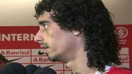 Internacional vence e respira na luta contra o rebaixamento