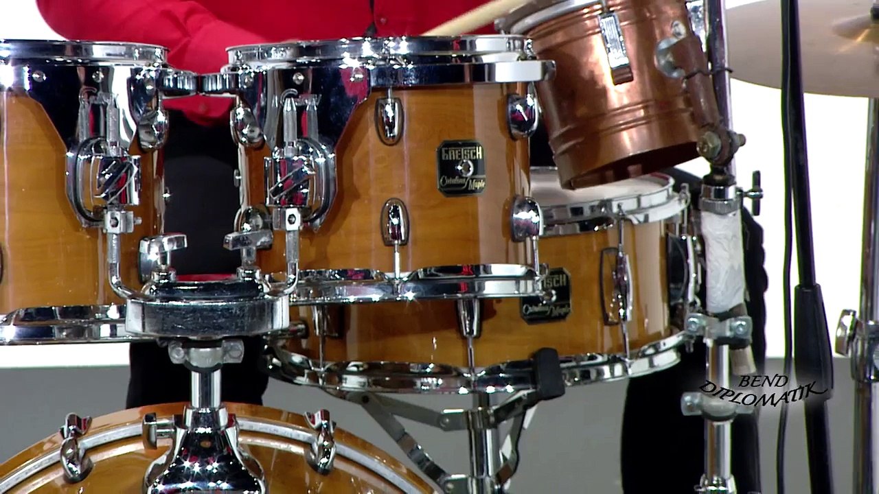 DIPLOMATIK BEND - NIKA MARIKA