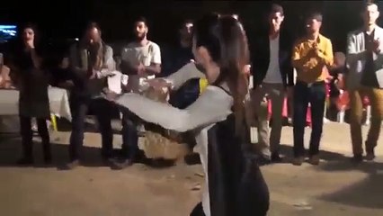 أفضل رقصة تركية l فتاة ترقص باحترافية Turkey Dance l