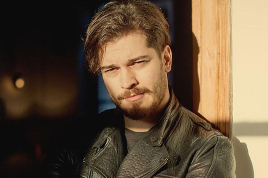 Çağatay Ulusoy Tek Aşkı İçerde - içerdemisin
