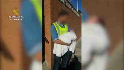 Detenida una pareja de hombres y la mujer que les iba a vender a su bebé