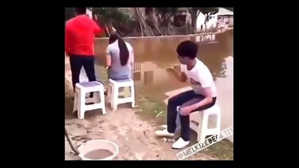 TOP 10 Personnes Super-STUPIDES qui vont vous faire EXPLOSER de RIRE !! INCROYABLE Stupidité de OUF