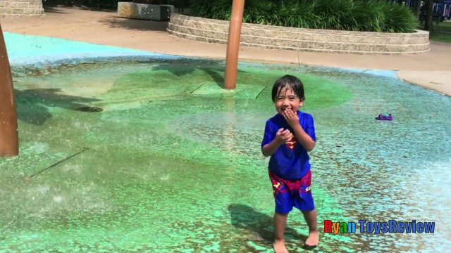 THOMAS AND FRIENDS Accidents will Happen Playtime at the Park Thomas the Tank Engine Ryan ToysReview