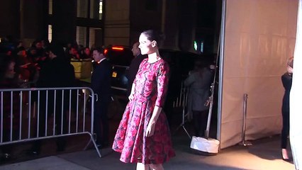 Katie Holmes, magnifique au Gotham Awards