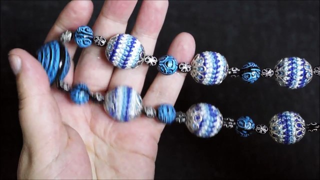 Вязаные бусы Лазурь