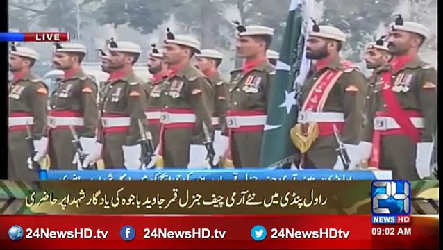 Gen.Qamar Bajwa, Gen. Raheel Sharif Laid floral Wreaths Over The Graves of the Martyred