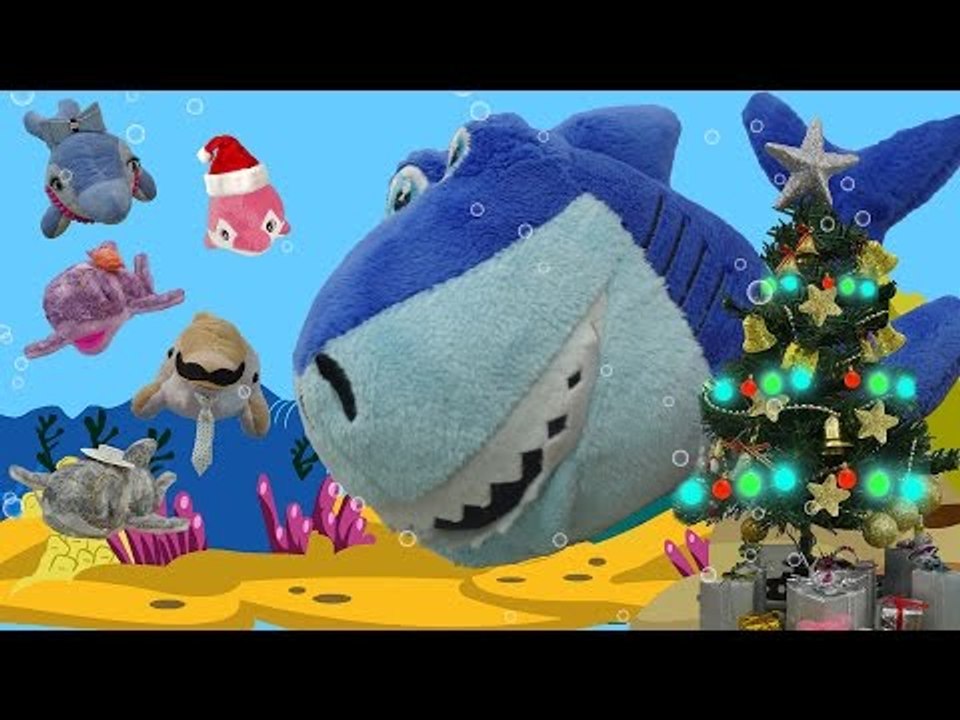 Baby Shark Song | Christmas edition | Animal Songs for Kids