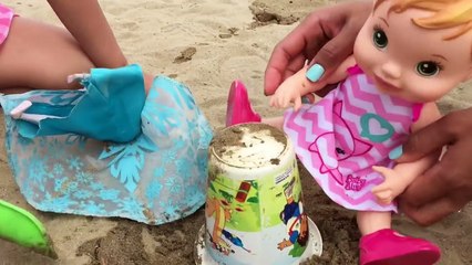 Baby Alive & Elsa Frozen on the Beach Wet Seven Times Like Super Mermaid Girls