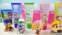 Best PAW PATROL Toys Fingerpaint Bath Time Activity to Learn Colors in Paddlin Pups Toy Surprise