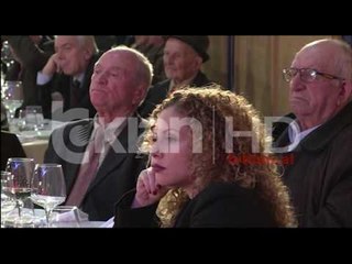 Rama: Opozita ka ngritur murin e bllokimit të vendit