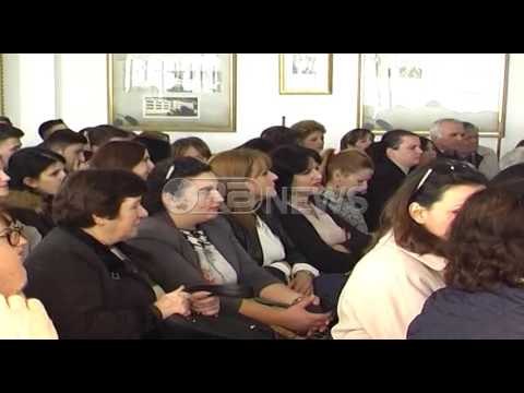 Të komunikosh me libra - Autore e 13 librave, edhe pse nuk ecën dhe as nuk flet