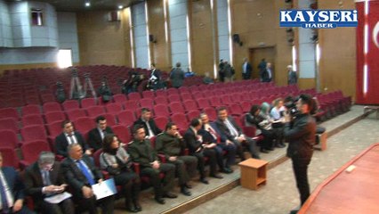 VALİ KAMÇI HALK GÜNÜ DÜZENLEYİP VATANDAŞI DİNLEDİ