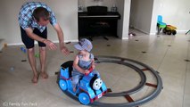 Thomas Train Power Wheels Ride-On Playtime Fun with Michael Fisher Price Round Track