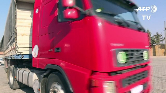 Aleppo so near yet so far as UN sends aid via Turkey