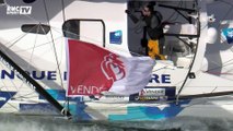Le leader du Vendée Globe Armel Le Cléac'h donne de ses nouvelles