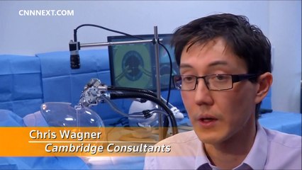 Mini robot delicate enough to perform cataract surgery