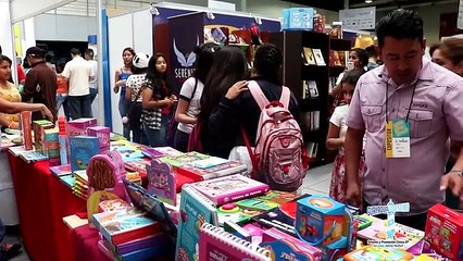 Guayaqul vive la segunda edición de la Feria del Libro