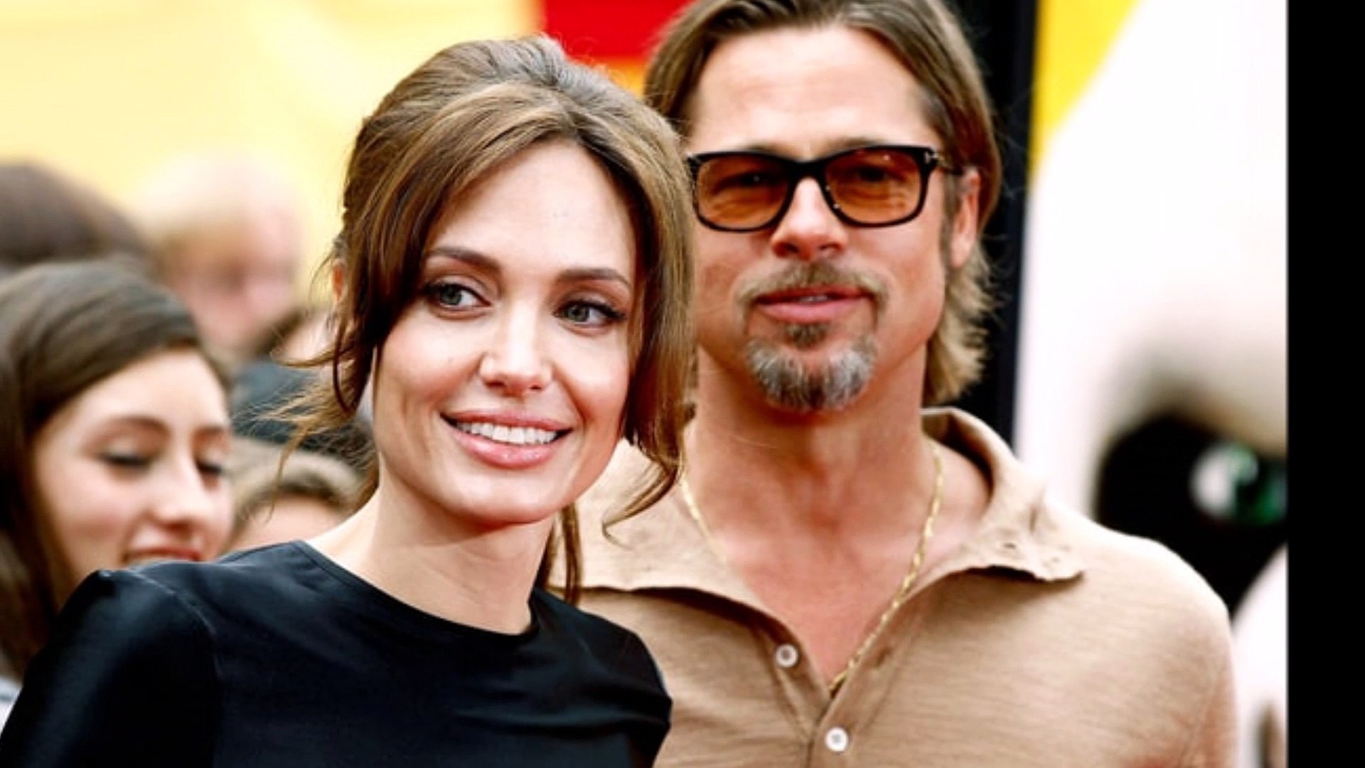 ⁣Brad Pitt clamouring for a family reunion