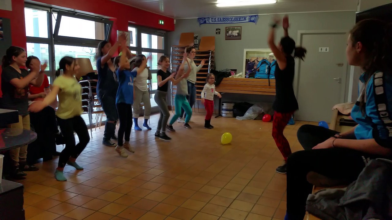 Fête de Noël des Poussines.5.