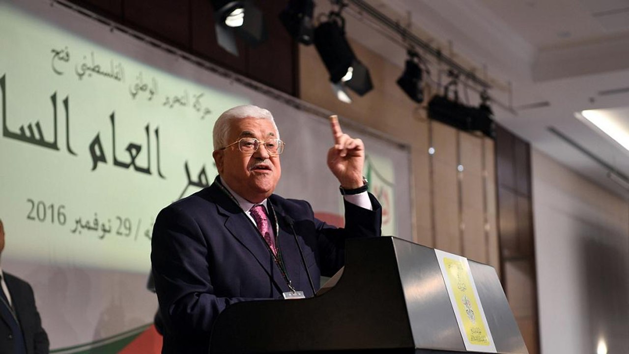 Fatah re-elects Mahmoud Abbas