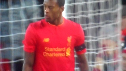 Georginio Wijnaldum Hits The Post vs Leeds!