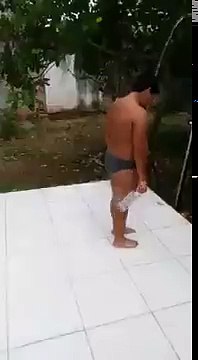 Il réussit un exploit, sa célébration va vous faire plier de rire