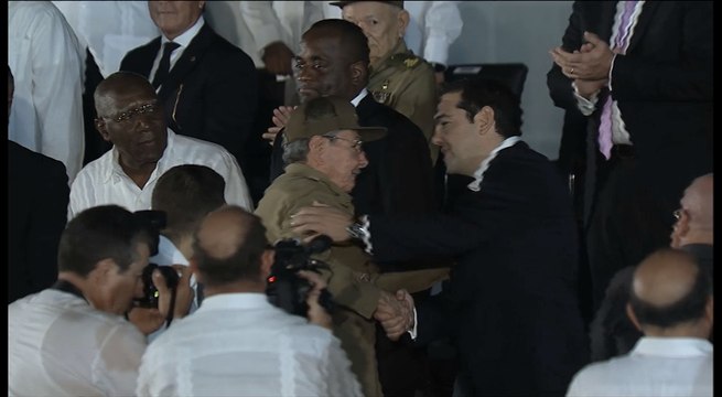 Inicia acto multitudinario para despedir a Fidel Castro en La Habana