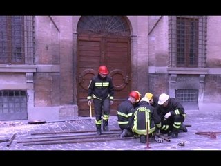 Camerino (MC) - Terremoto, opere di puntellamento (29.11.16)