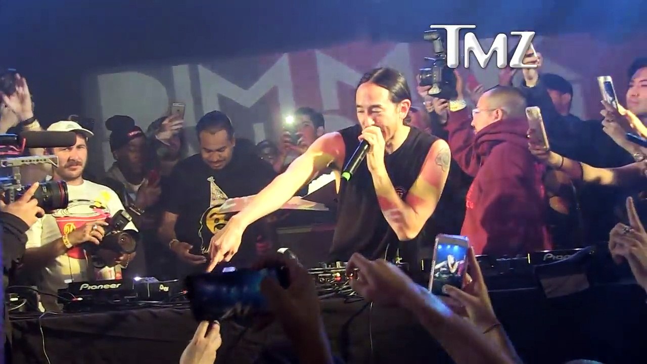 Steve Aoki's Happy Birthday Cake Throw Backfires | TMZ
