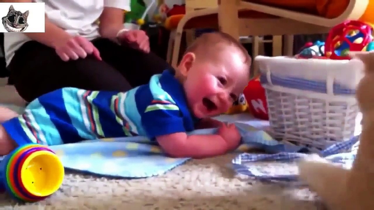 Des bébés marrants qui rigolent