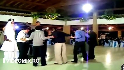 Acestea sunt imaginile cu cele mai mari GAFE de la nunți care au făcut înconjurul lumii. Greu de crezut!