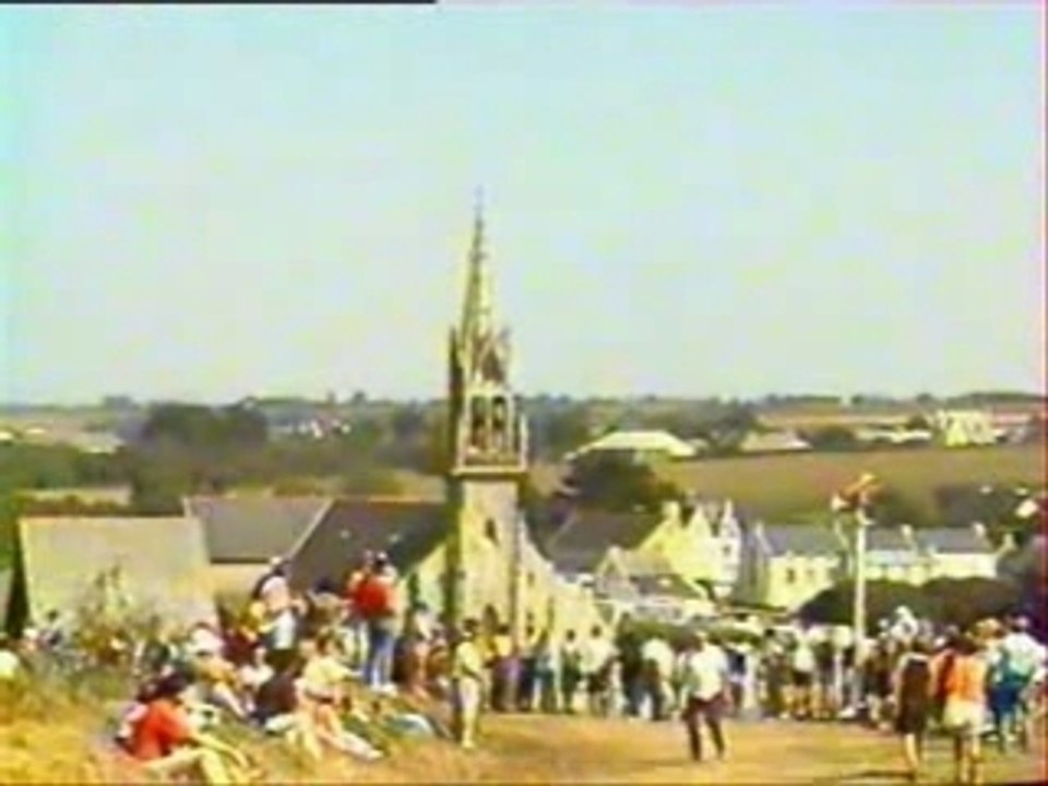 Les pèlerins au Pardon de Sainte Anne La Palud