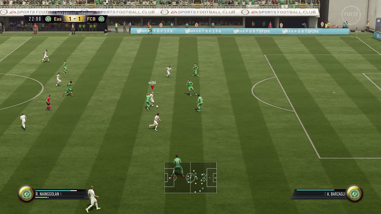 A helping Handanovic