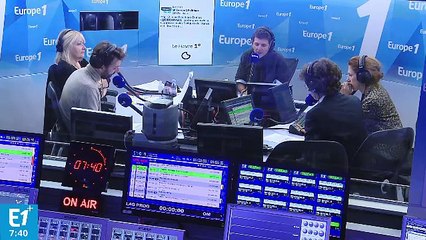 Mélenchon et Macron profitent des bisbilles entre socialistes