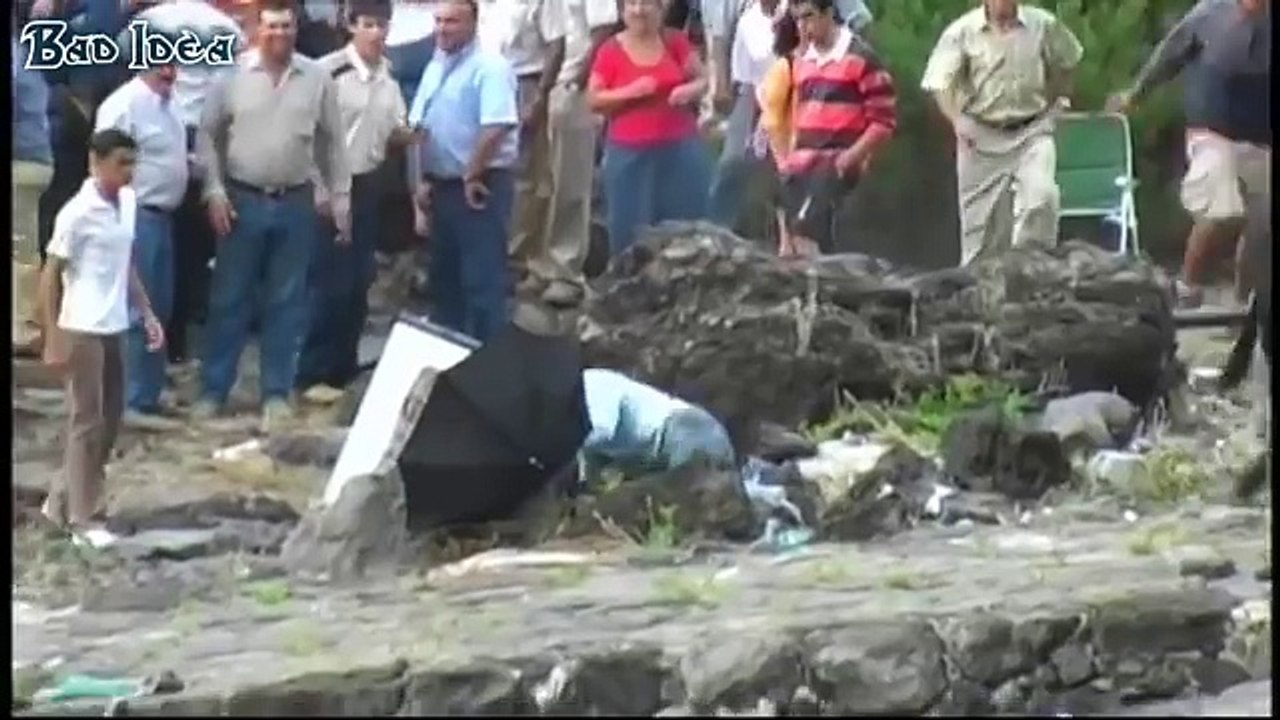 People fails videos, bull fighting