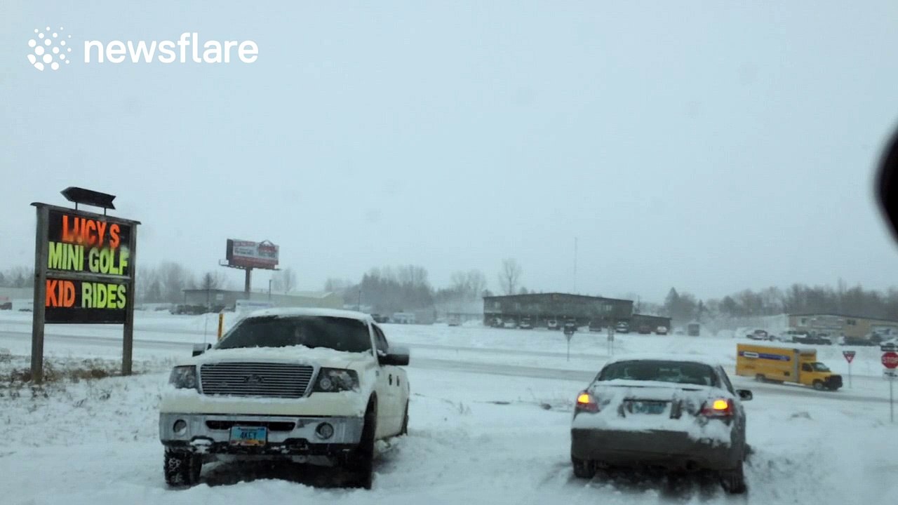 Multiple vehicles stuck in snow during storm