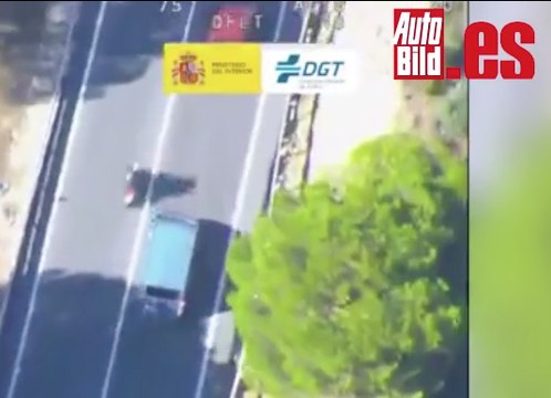 Imprudencias en vídeo: Así no se puede ir en moto