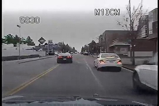 Quand la police n'aide la police lors d'une course poursuite