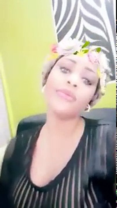 Guigui Sarr se montre encore sexy et provocatrice