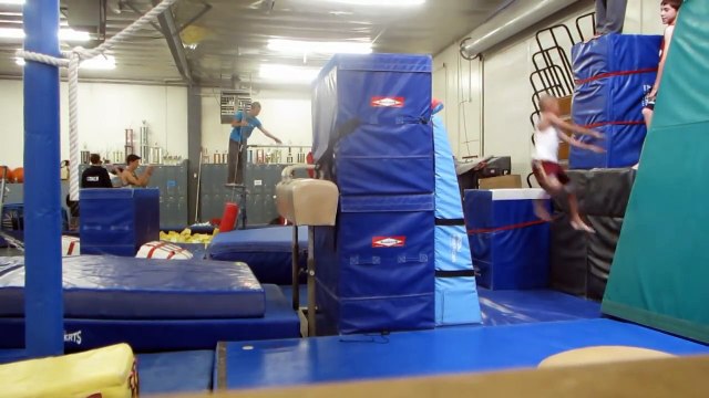 8 Year Old Kid Does Parkour FreeRunning Tricking