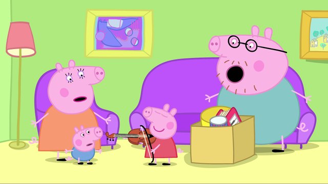 Peppa Pig - Playing Musical Instruments (clip)