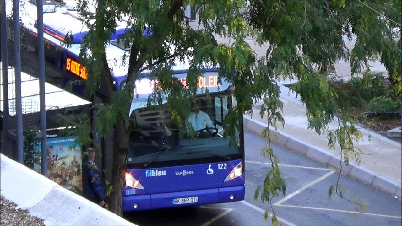 VanHool NewA330 N°121 Fil Bleu